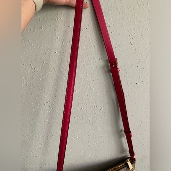 Rowan File Bag in signature Canvas COACH - Picture 16 of 16